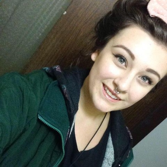 Meet your Posher, Bri - Picture 1 of 1